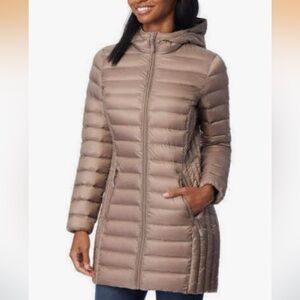 Aventure Ladies' Lightweight Down Jacket Taupe Medium
